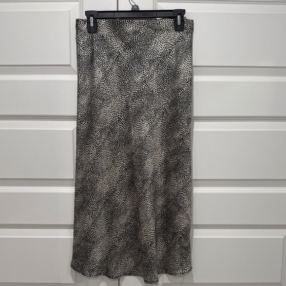 Re named Dresses & Skirts - Long Cheetah Print Skirt Size M